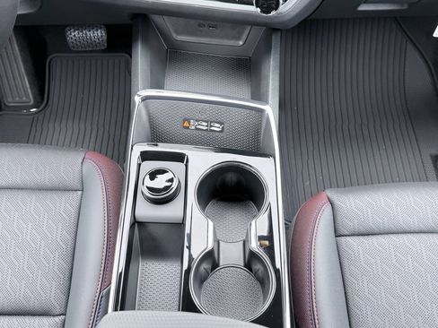 New 2026 Chevrolet Equinox RS w/ Convenience Package III FWD image 20