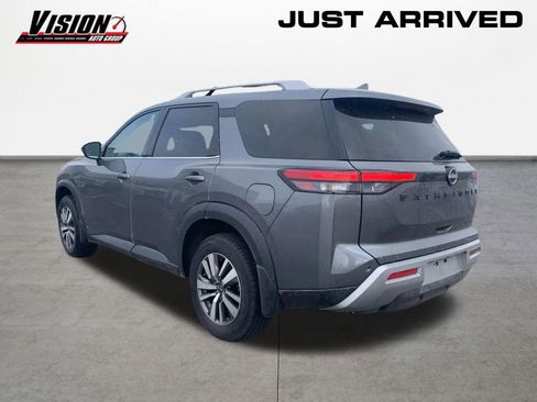 Certified 2023 Nissan Pathfinder SL w/ Lighting Package (N92) image 7