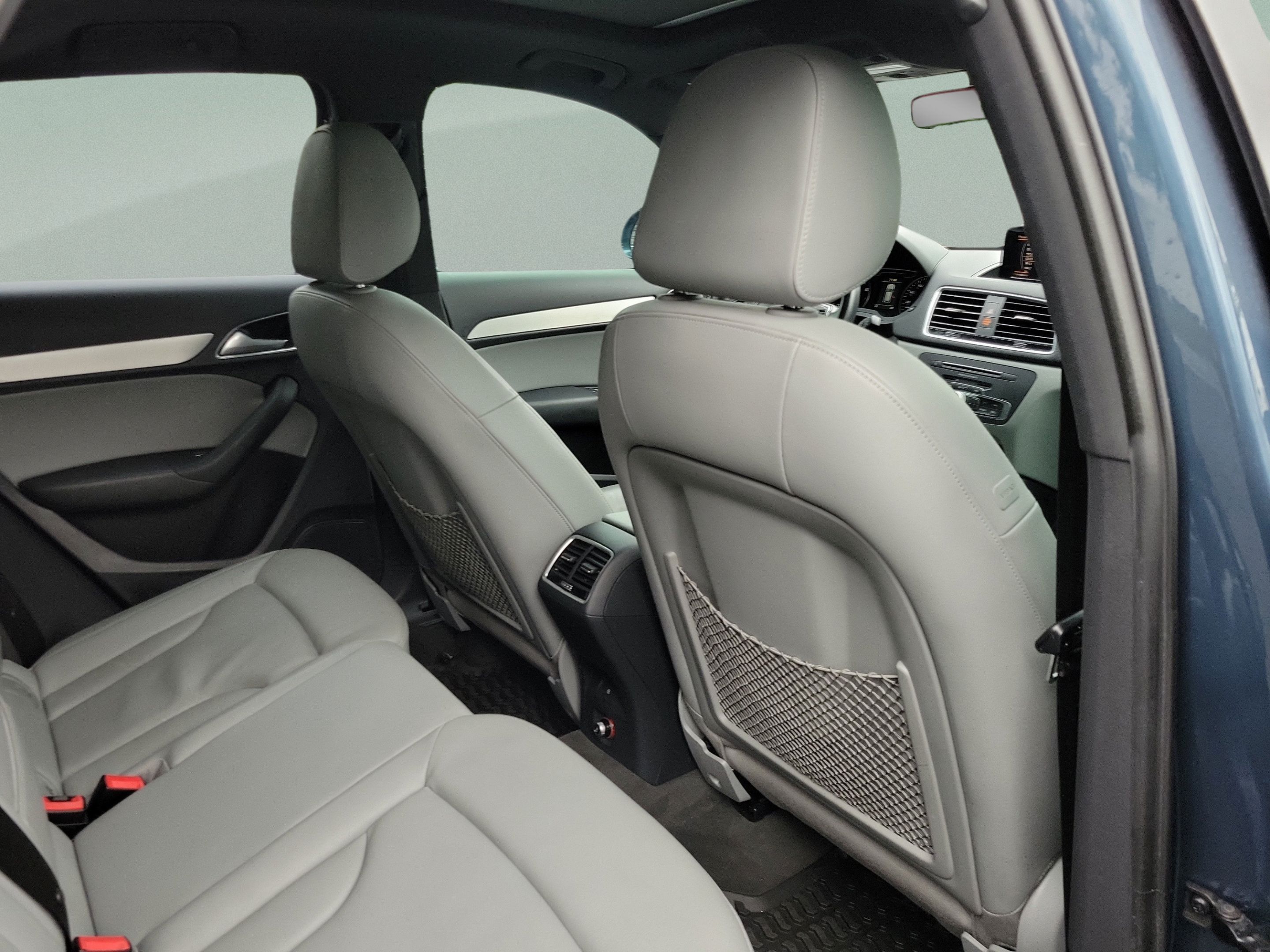 Used 2018 Audi Q3 2.0T Premium FWD image 27