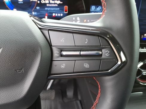 Used 2024 Chevrolet Blazer EV RS image 19