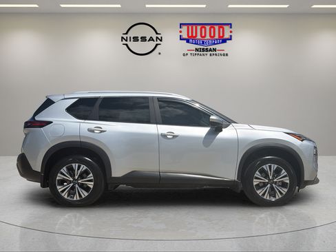 Certified 2023 Nissan Rogue SV w/ SV Premium B Package AWD/4WD image 2