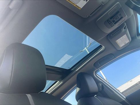 Used 2024 Toyota Camry XSE w/ Navigation Package image 27