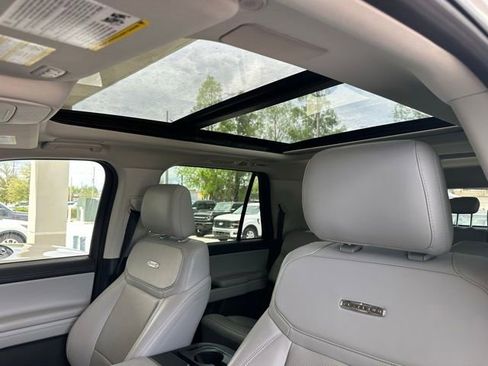 Certified 2025 Ford Expedition Max Platinum w/ Driver's Package AWD/4WD image 3