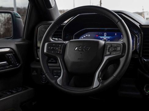 Used 2024 Chevrolet Silverado 1500 ZR2 w/ Technology Package image 19