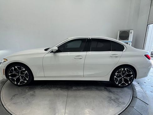 Used 2025 BMW 330i Sedan w/ Convenience Package image 15