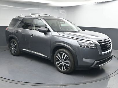 Certified 2025 Nissan Pathfinder Platinum