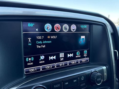 Used 2018 Chevrolet Silverado 2500 LT w/ LT Fleet Convenience Package AWD/4WD image 19