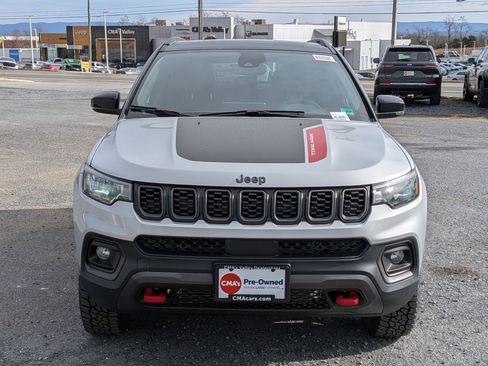 New 2026 Jeep Compass Trailhawk w/ Sun, Sound & Navigation Group image 2