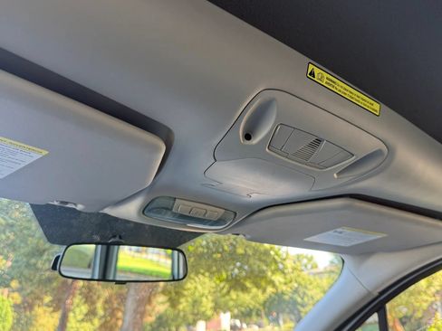 Used 2018 Ford Transit Connect XL FWD image 18