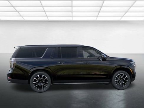 New 2025 Chevrolet Suburban RST w/ Comfort Package image 5