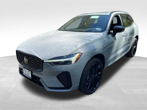 New 2026 Volvo XC60 T8 Ultra w/ Protection Package Premier AWD/4WD image 3