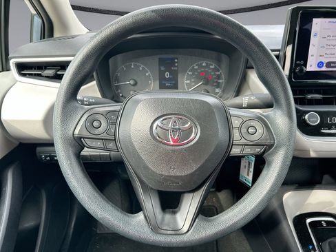 Used 2025 Toyota Corolla LE FWD image 14