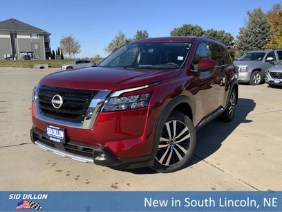 New 2025 Nissan Pathfinder Platinum