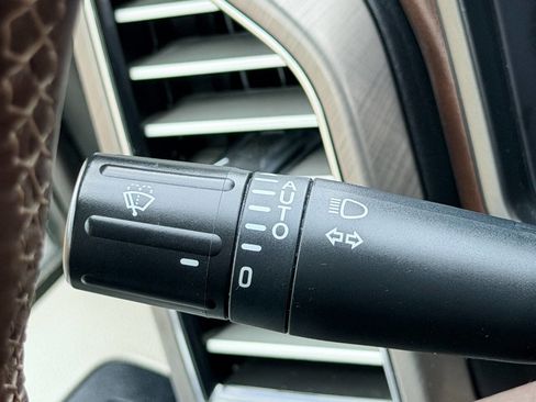 Used 2019 Ford F150 Limited image 37