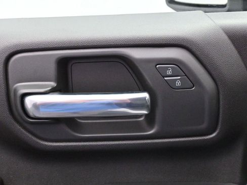 Used 2024 Chevrolet Silverado 2500 W/T w/ WT Convenience Package image 11