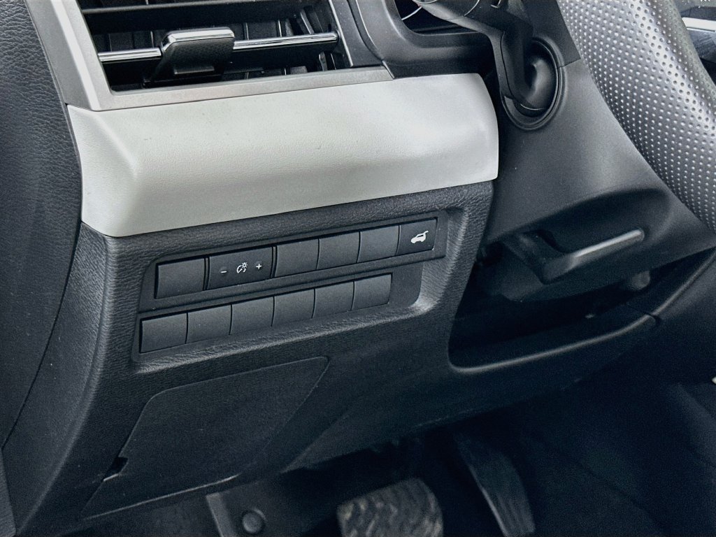 Used 2024 Mitsubishi Outlander SEL FWD image 10