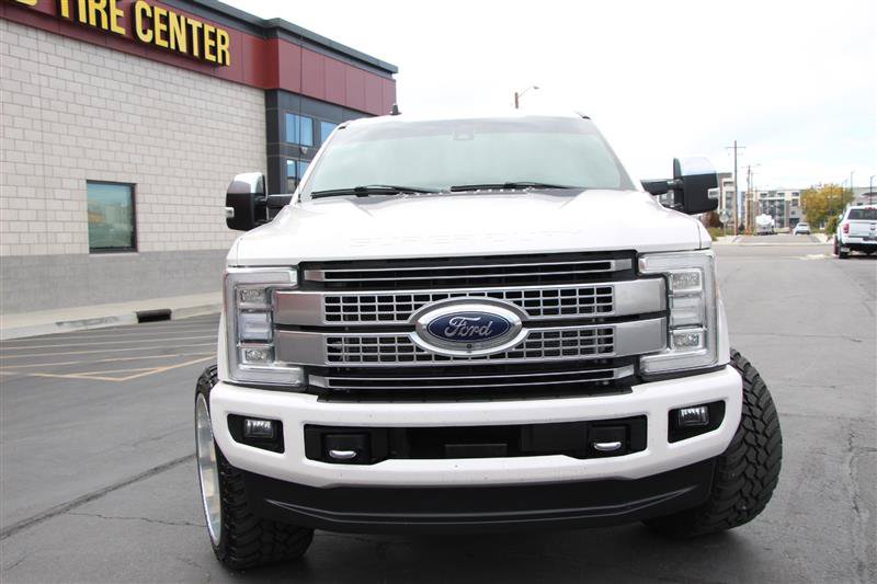 Used 2019 Ford F350 Platinum w/ Platinum Ultimate Package AWD/4WD image 5