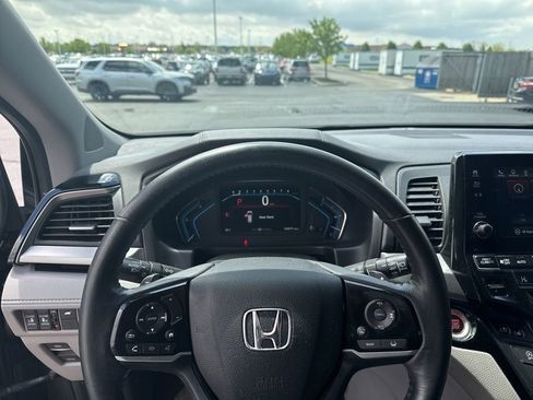 Used 2019 Honda Odyssey Elite image 10