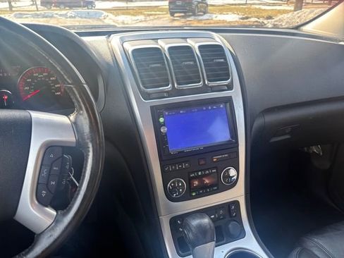 Used 2010 GMC Acadia SLT image 19