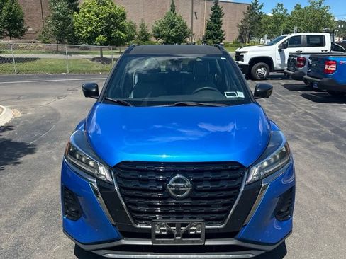 Used 2021 Nissan Kicks SR FWD image 2