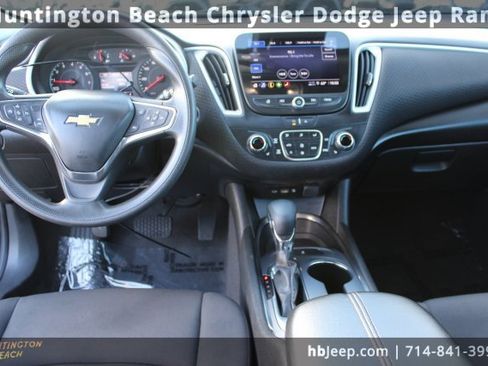 Used 2023 Chevrolet Malibu LT image 11