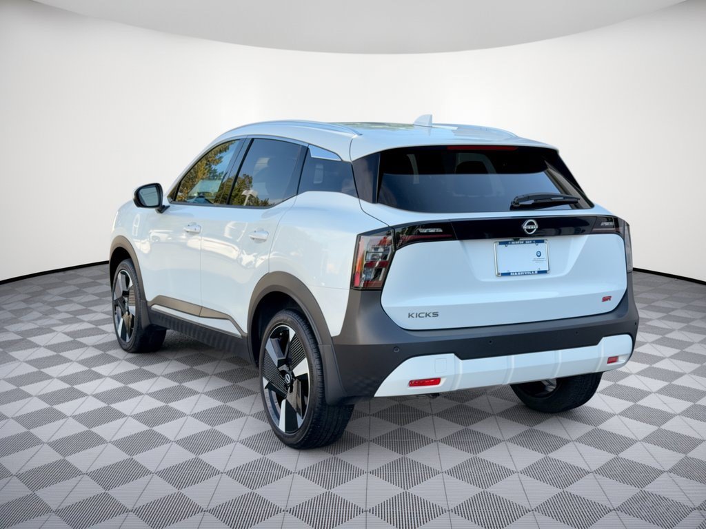 Used 2025 Nissan Kicks SR w/ SR Premium Package FWD image 3