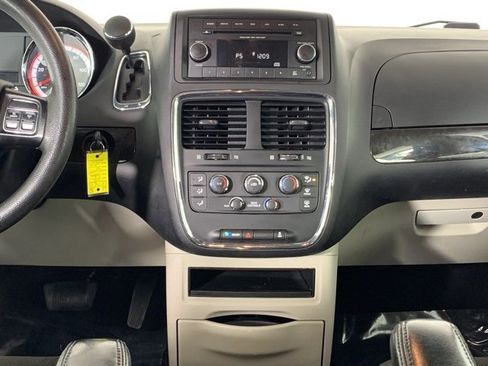 Used 2016 Dodge Grand Caravan SE w/ Quick Order Package 29E SE image 10