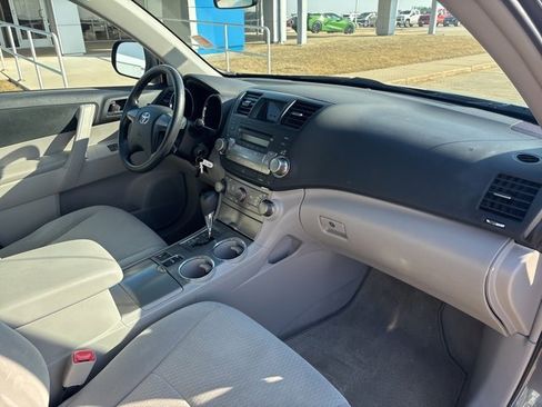 Used 2010 Toyota Highlander 4WD image 21
