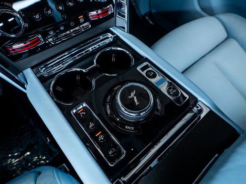 Used 2022 Rolls-Royce Cullinan image 56