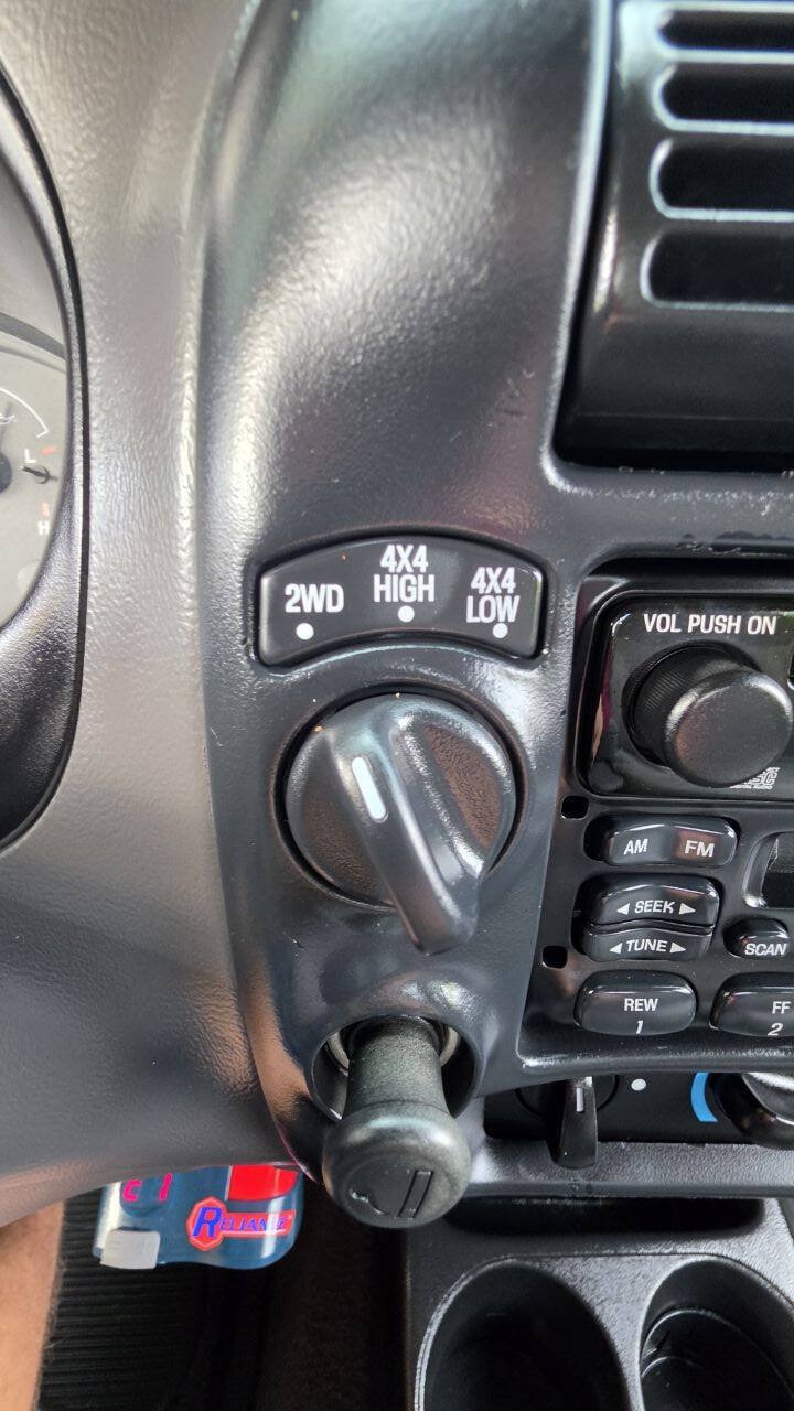 Used 2001 Ford Ranger XLT AWD/4WD image 18