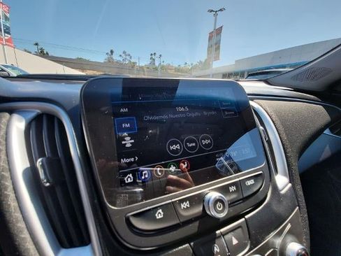 Used 2023 Chevrolet Malibu LT FWD image 13