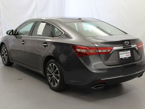 Used 2016 Toyota Avalon XLE FWD image 9