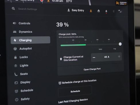 Used 2021 Tesla Model Y Long Range image 32