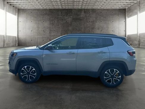 Used 2024 Jeep Compass Limited AWD/4WD image 8