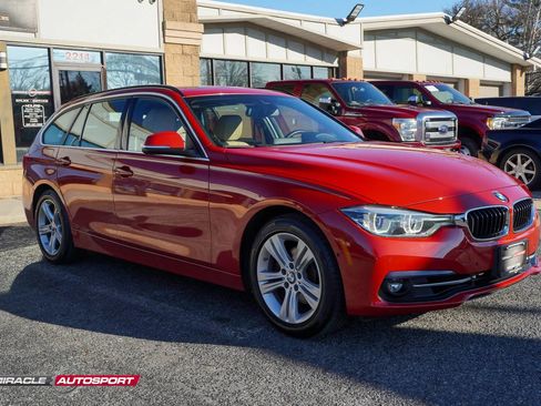 Used 2017 BMW 330i xDrive 330i xDrive Sport Wagon 4D image 9