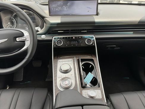 Used 2024 Genesis GV80 2.5T AWD/4WD image 17