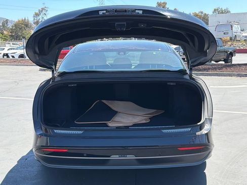 Used 2024 Lucid Air Touring AWD/4WD image 16