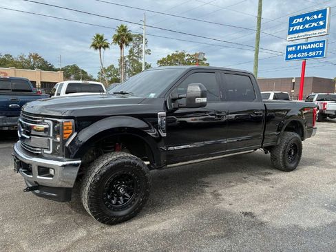 Used 2017 Ford F250 Lariat w/ Lariat Ultimate Package image 2