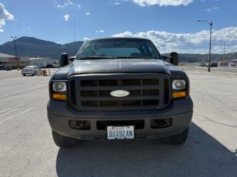 Used 2006 Ford F250 4x4 Crew Cab Super Duty image 2