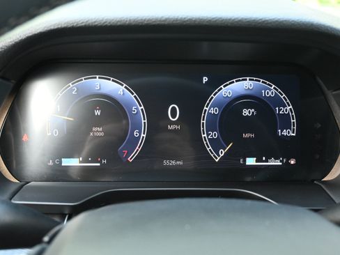 Used 2025 Jeep Grand Cherokee Laredo X w/ Luxury Tech Group I RWD image 19