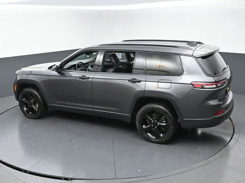 Used 2023 Jeep Grand Cherokee L Laredo AWD/4WD image 47