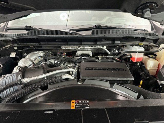 Used 2024 Chevrolet Silverado 2500 ZR2 w/ Technology Package AWD/4WD image 32