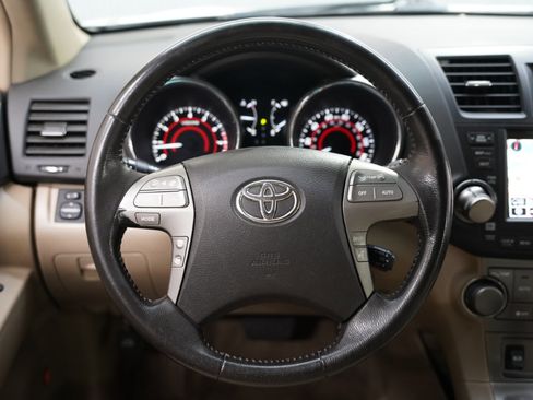 Used 2008 Toyota Highlander Sport image 12