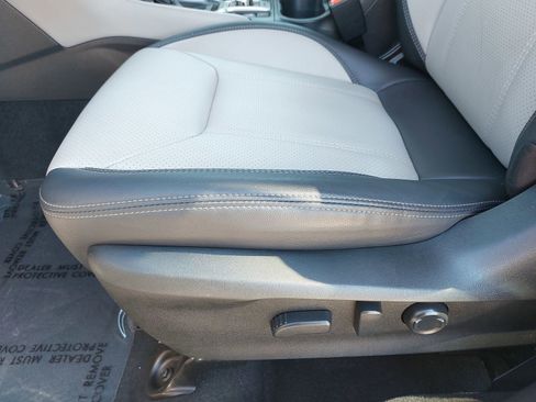 Certified 2024 Subaru Forester Limited w/ Convenience Package image 29