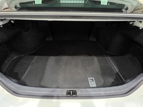 Used 2025 Toyota Camry LE image 21