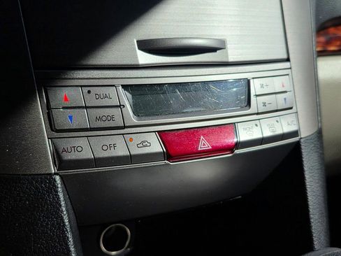 Used 2012 Subaru Legacy 2.5i Limited image 36