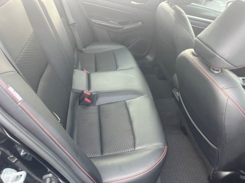 Used 2025 Nissan Altima 2.5 SR image 24