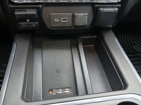 Used 2021 Chevrolet Silverado 1500 LTZ w/ LTZ Premium Texas Edition image 25