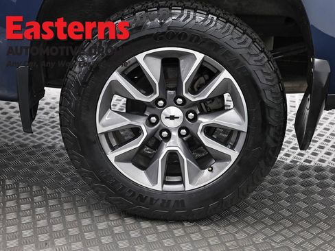 Used 2021 Chevrolet Silverado 1500 RST AWD/4WD image 35