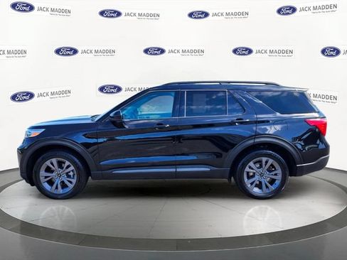 Certified 2023 Ford Explorer XLT w/ Equipment Group 202A AWD/4WD image 2